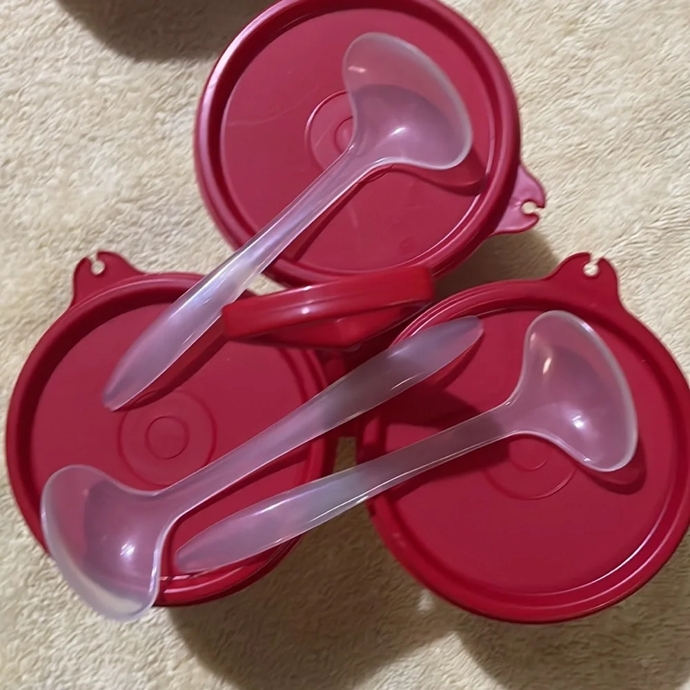 Tupperware - Picture 2 of 13
